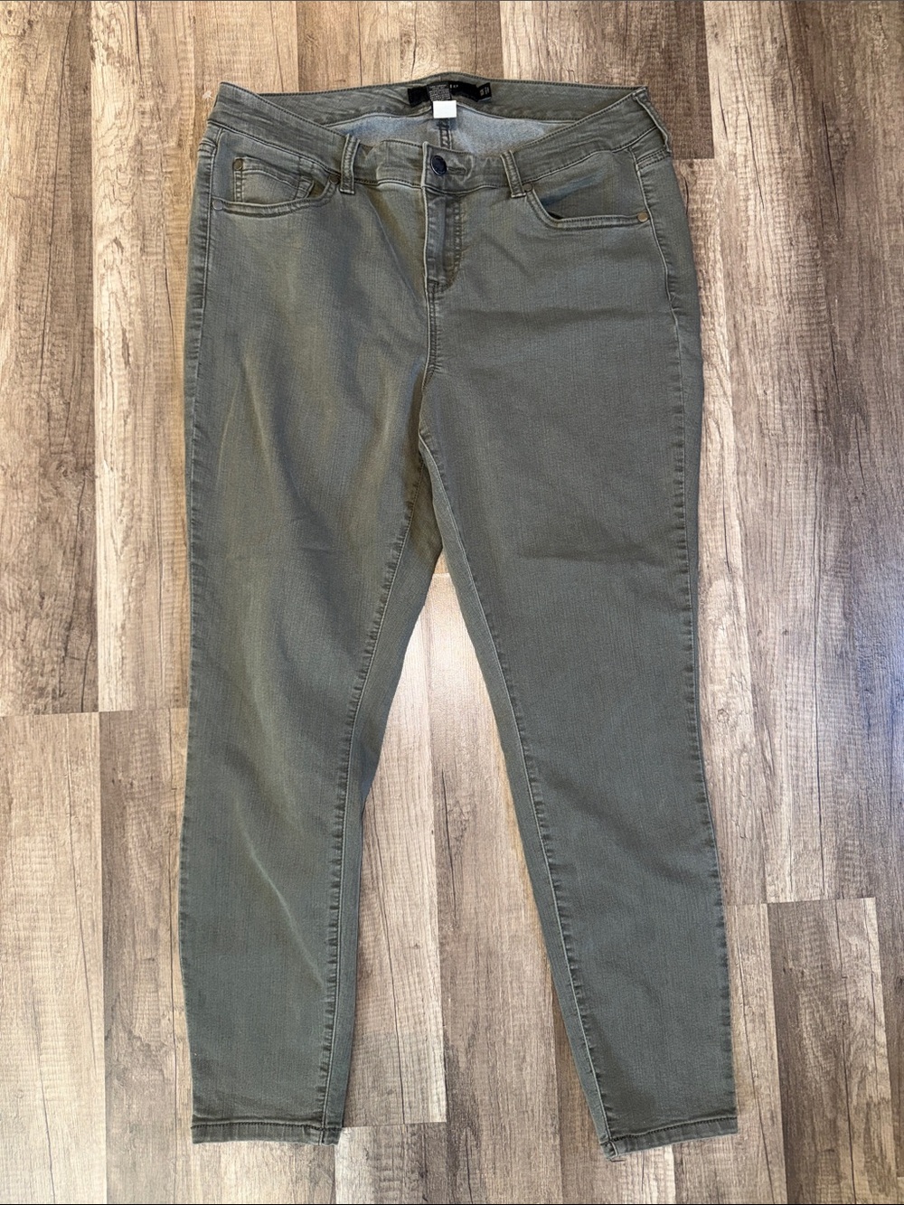 torrid Olive Skinny Stretch Jeans - 16R